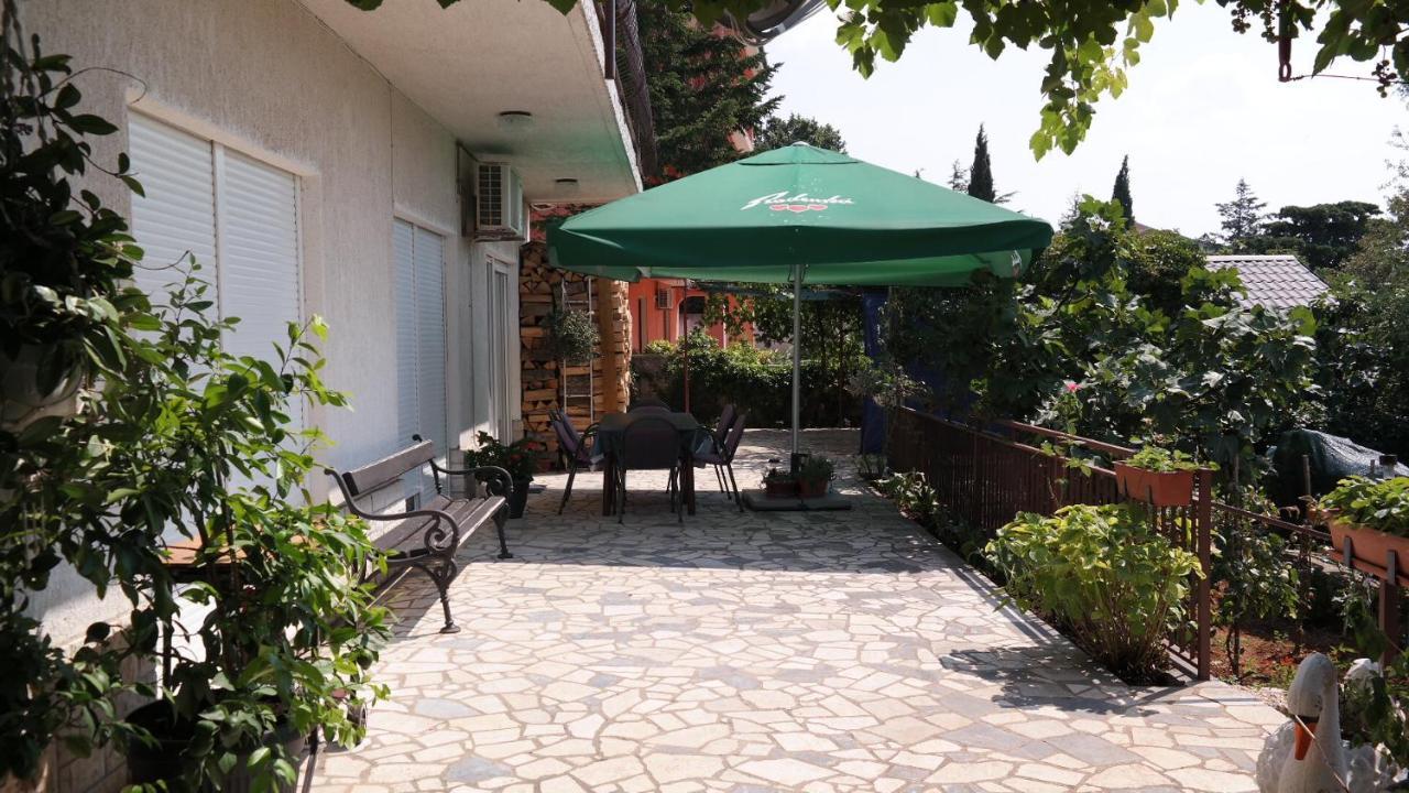Apartman Ana Novi Vinodolski Exterior foto
